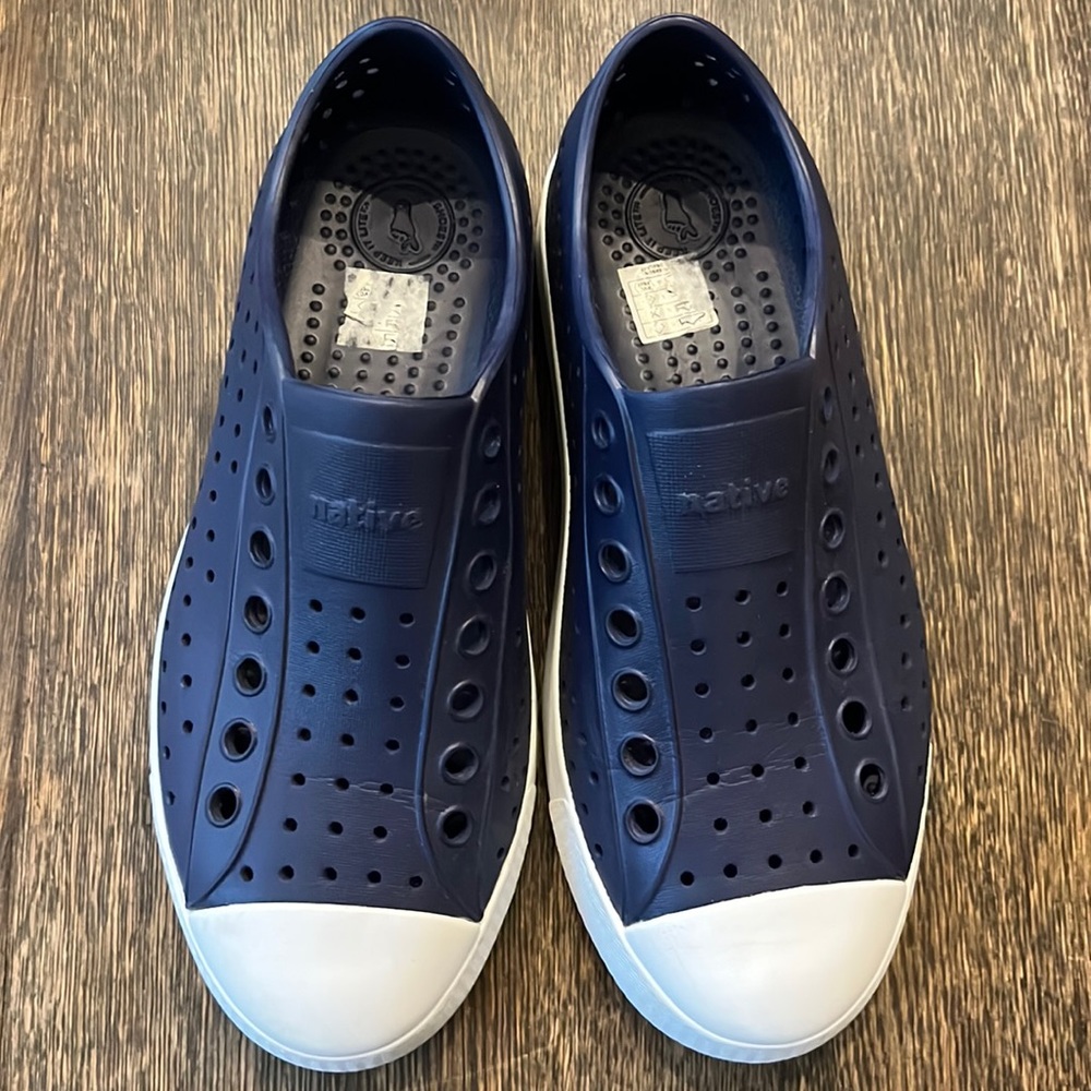 Natives size M6/W8